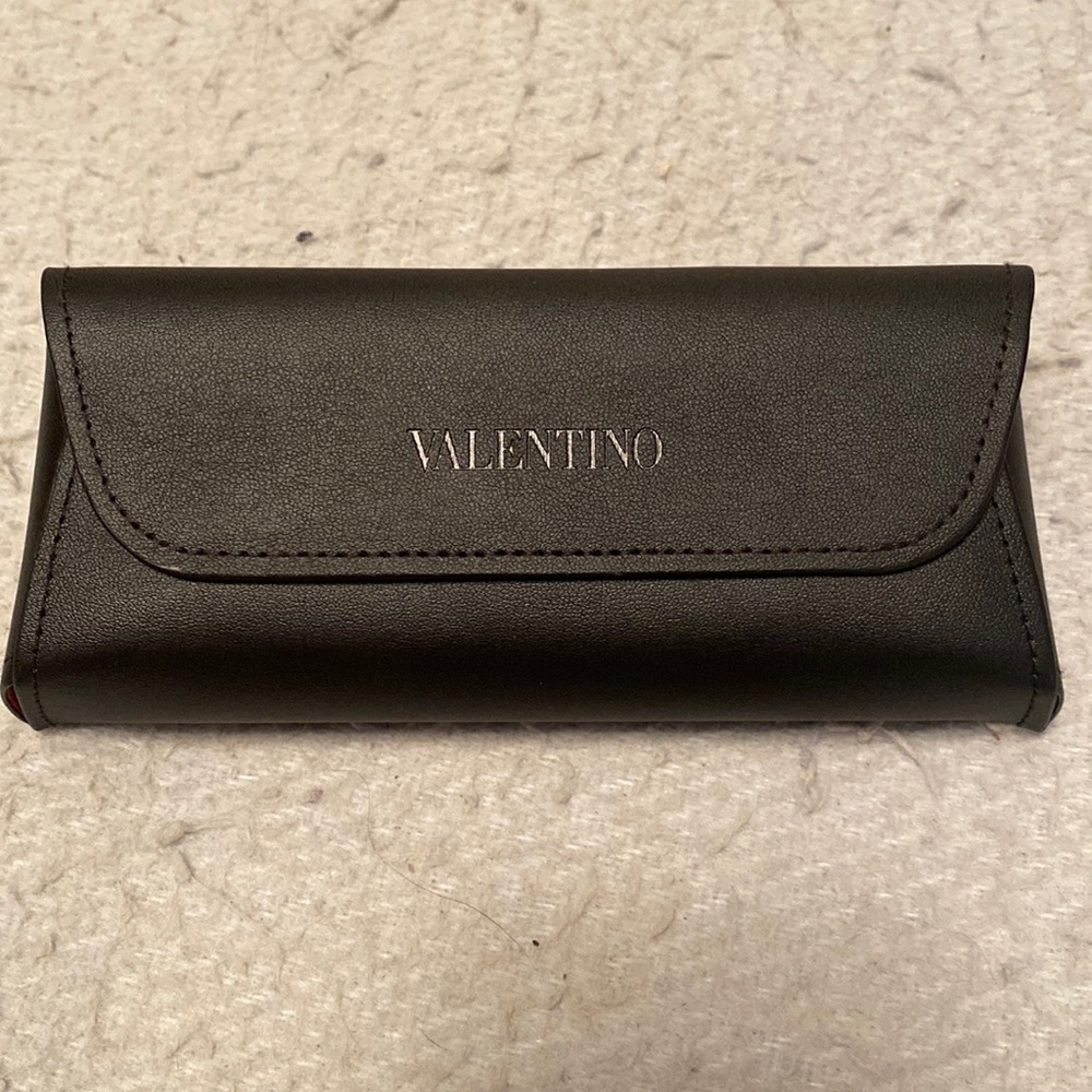 Brand new Valentino magnetic shut sunglass case with satin pouch